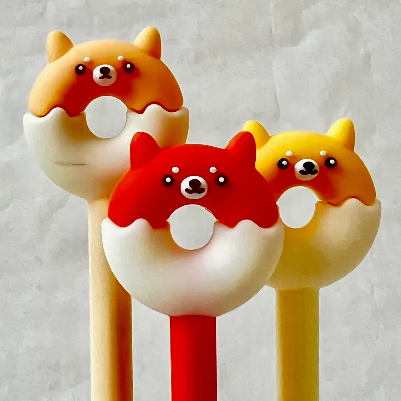 22589 DONUT DOG GEL PEN-36